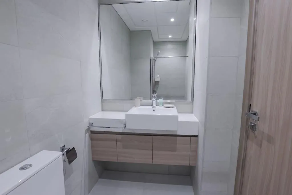 Apartment Inviting Studio In Azizi Riviera, Close To Downtown Dubai United Arab Emirates