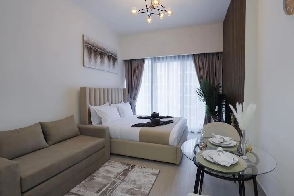 Apartment Inviting Studio In Azizi Riviera, Close To Downtown Dubai
