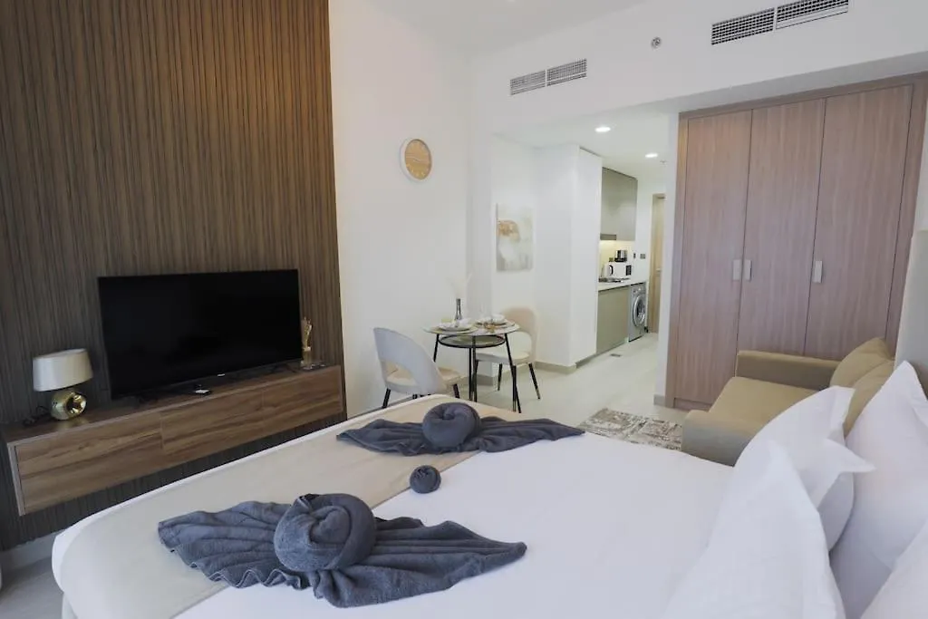 Inviting Studio In Azizi Riviera, Close To Downtown Dubai