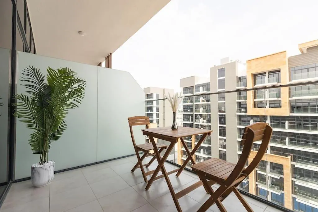 Inviting Studio In Azizi Riviera, Close To Downtown Dubai Apartment